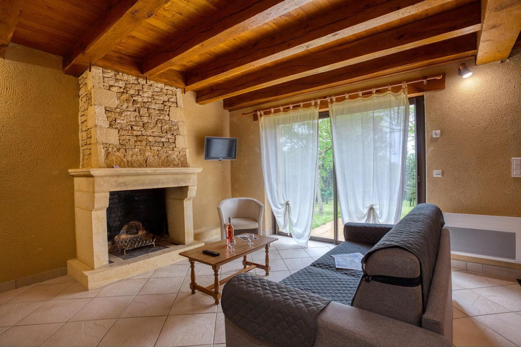 Saint-Crépin-et-Carlucet Combas Village De Gites מראה חיצוני תמונה